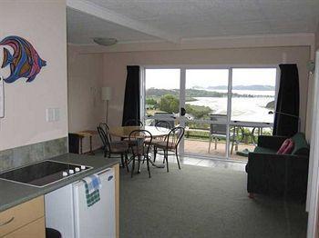 Cook's Lookout Motel 4*
