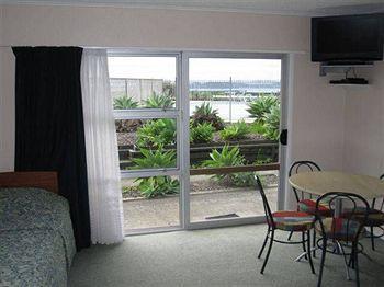 Cook's Lookout 4*